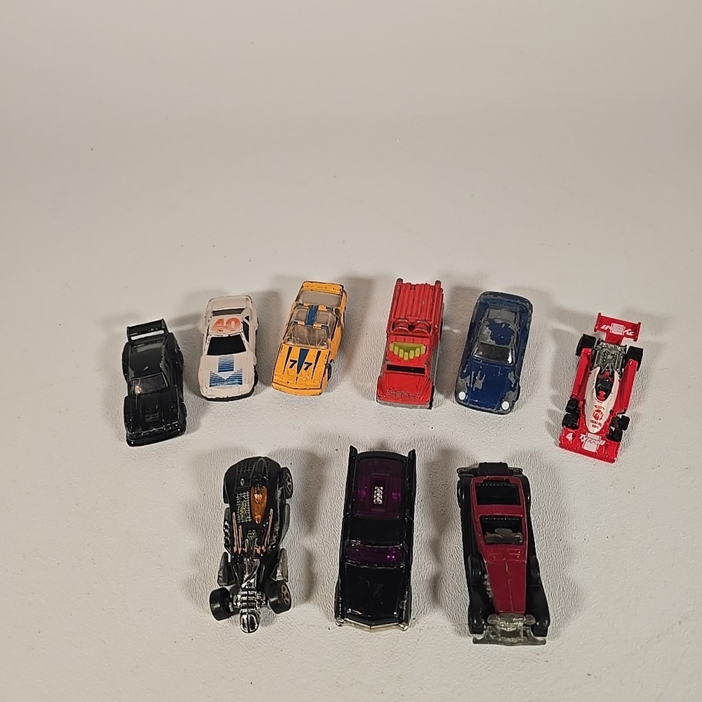 4 Hot Wheels Toy Metal Die Cast Cars and Trucks Lot of 9 Total Vintage Cars